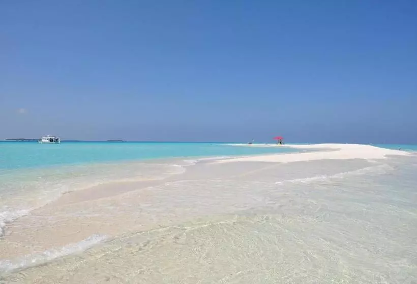 پانسیون Lvis Village