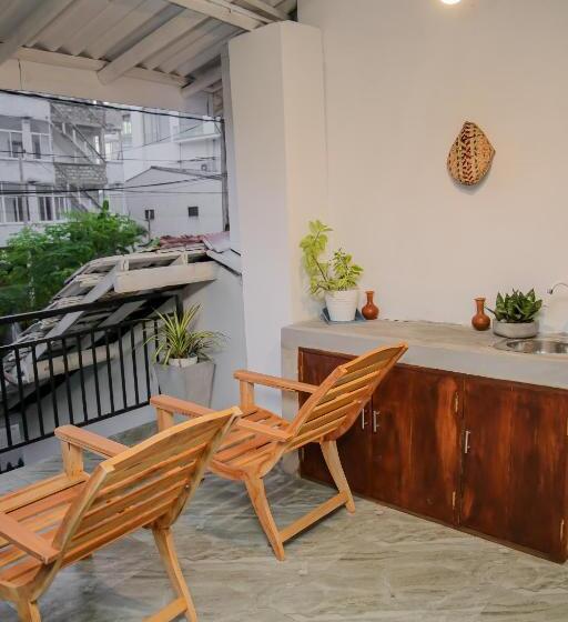 پانسیون Shiny Villa