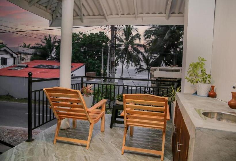 پانسیون Shiny Villa