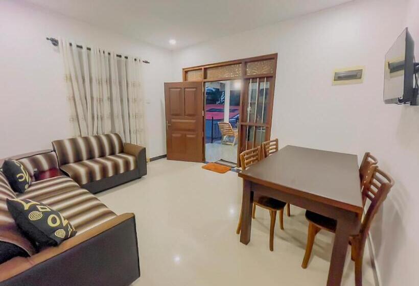 پانسیون Shiny Villa