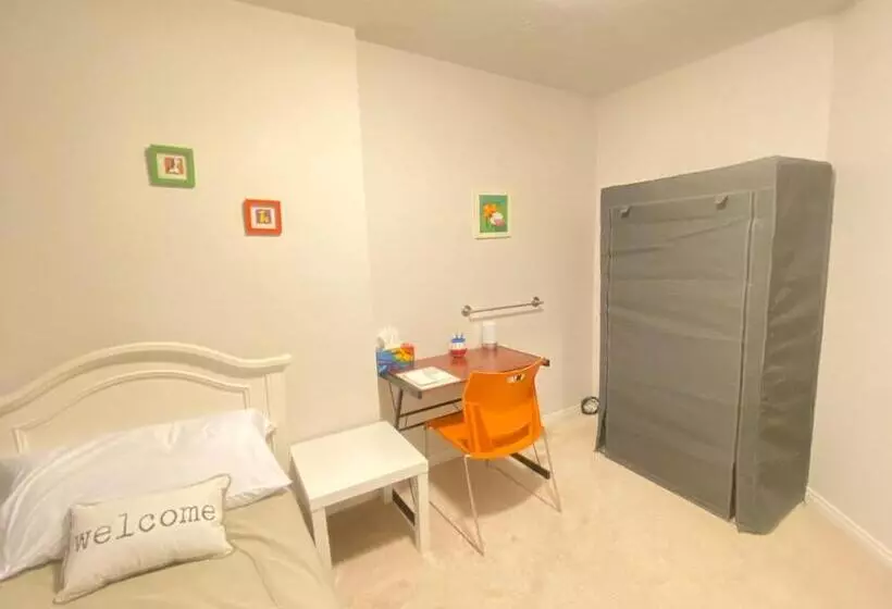 ペンション Yellowknife Bed And Breakfast