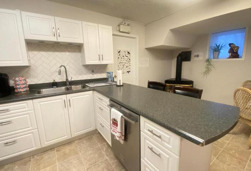 膳宿费 Yellowknife Bed And Breakfast