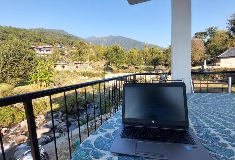 The Hostel Stories, Bir   Landing Site