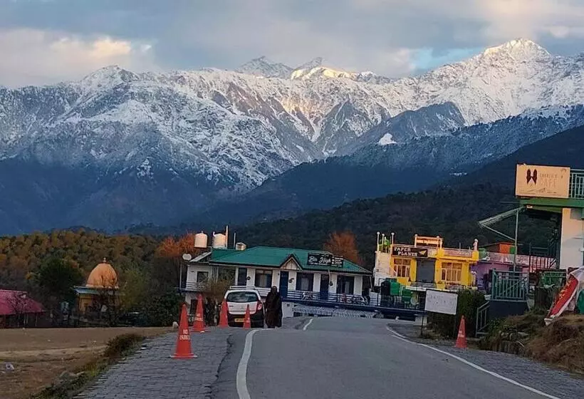 The Hostel Stories, Bir   Landing Site