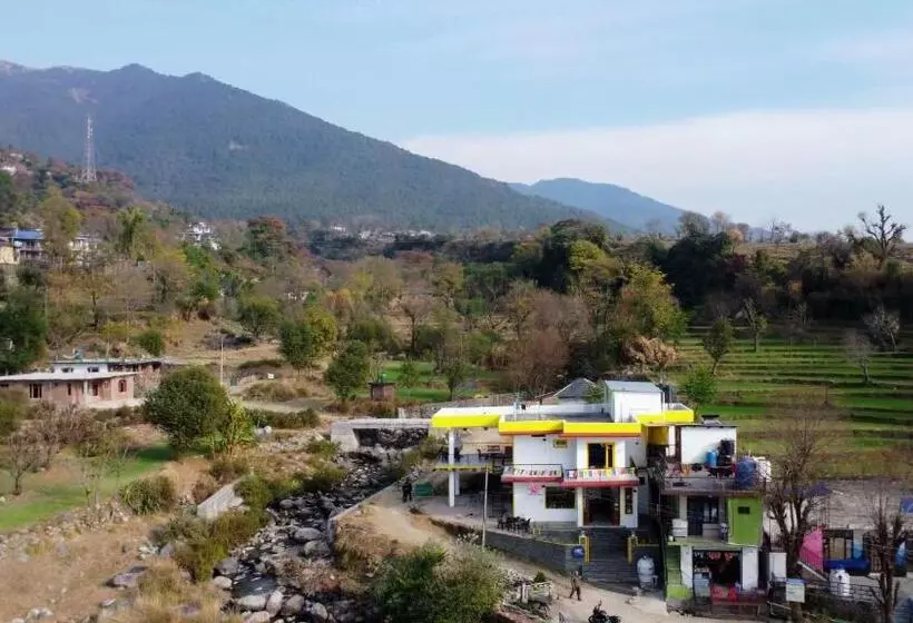 The Hostel Stories, Bir   Landing Site