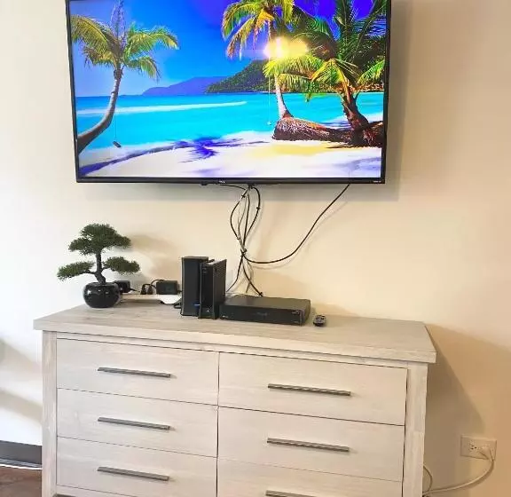 Free Parking Comfy Central Waikiki