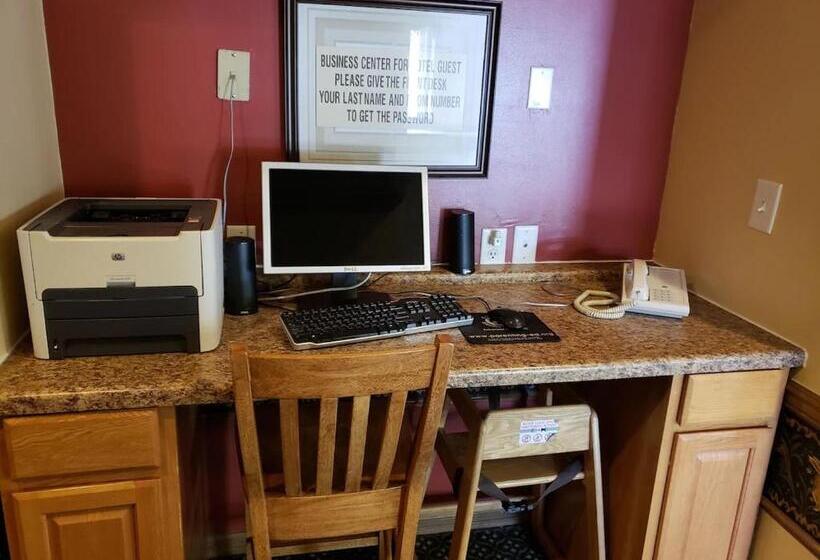 ホテル Hot Springs Village Inn