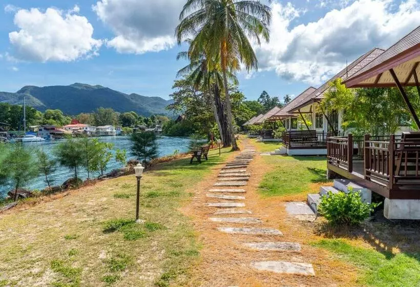 Hotelli Koh Chang Longstay Resort