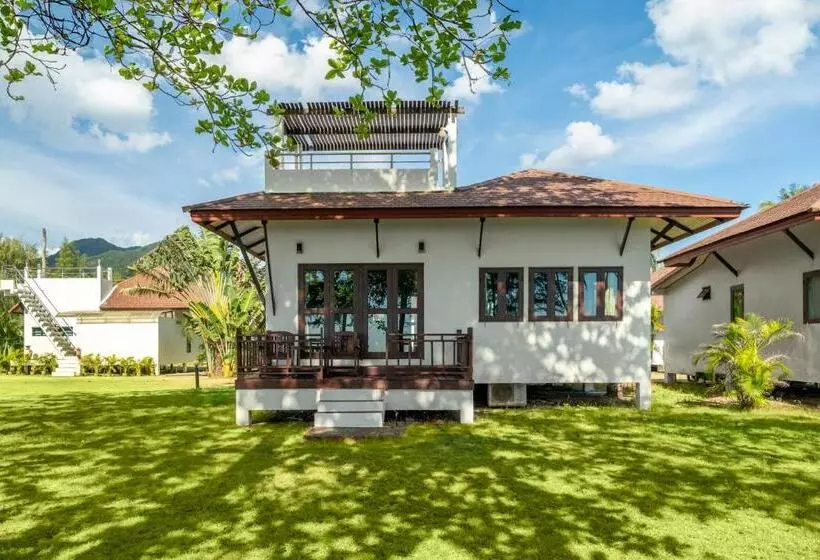 Hotelli Koh Chang Longstay Resort