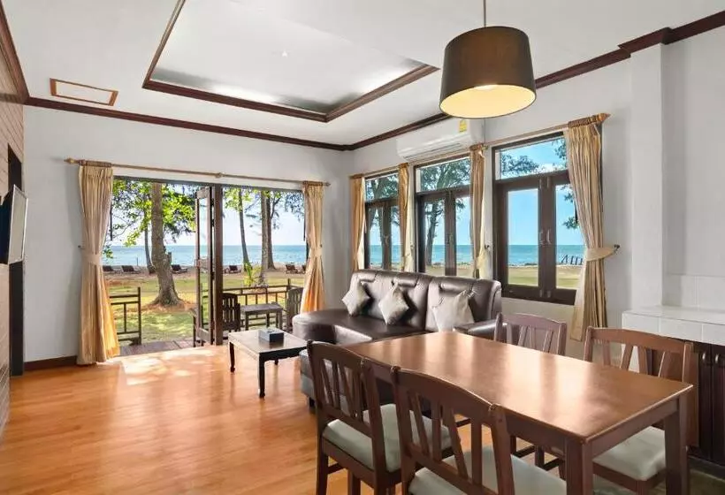 Hotelli Koh Chang Longstay Resort