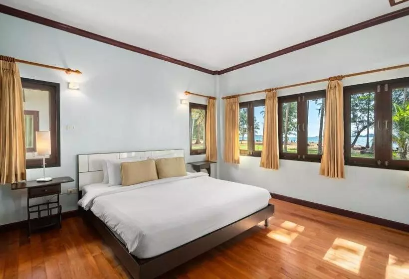 Hotelli Koh Chang Longstay Resort