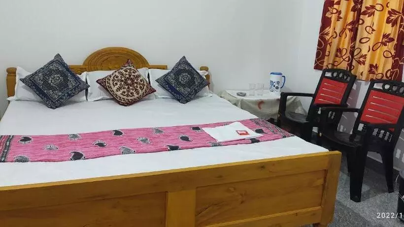 ホテル Neel Dipayan