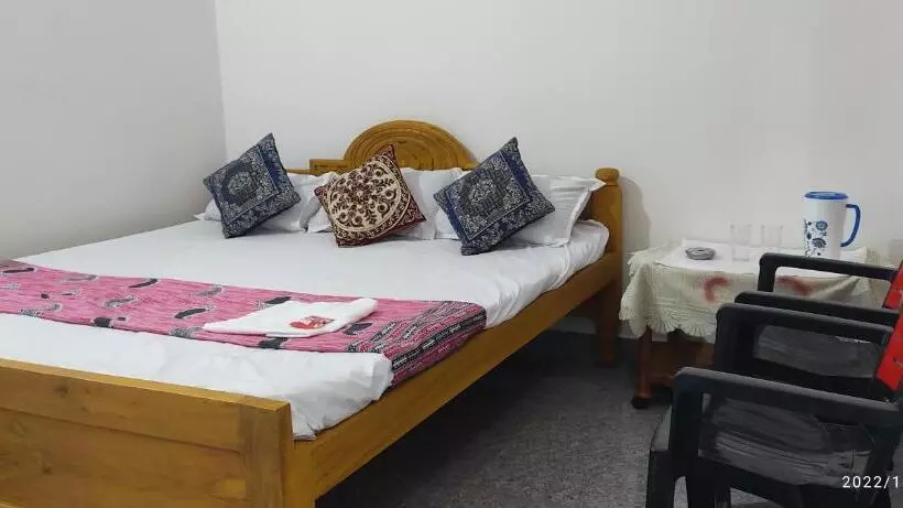 ホテル Neel Dipayan