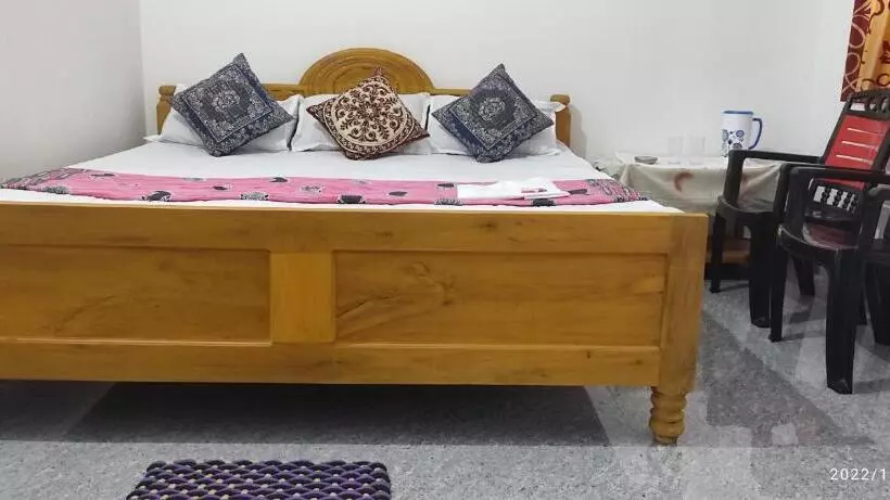 ホテル Neel Dipayan