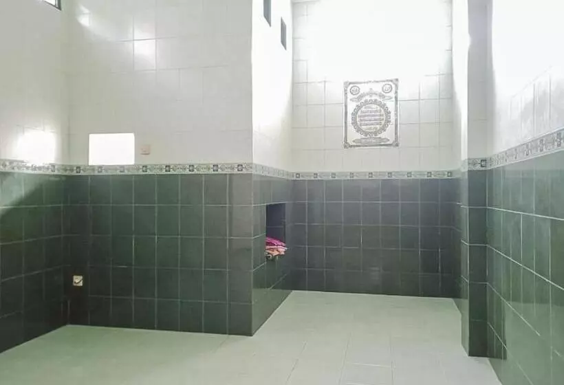 Reddoorz Syariah @ Hotel Sidomulyo Pacitan