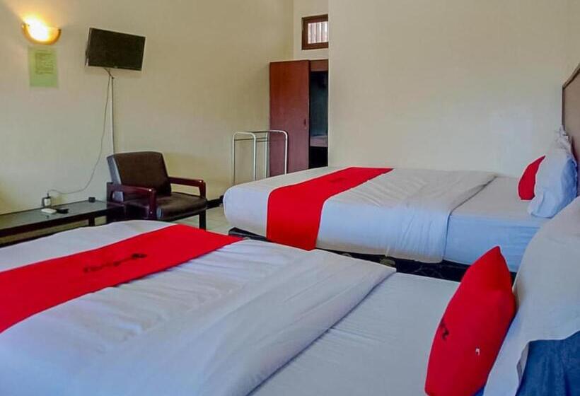 Reddoorz Syariah @ Hotel Sidomulyo Pacitan