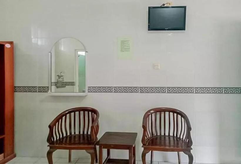 Reddoorz Syariah @ Hotel Sidomulyo Pacitan