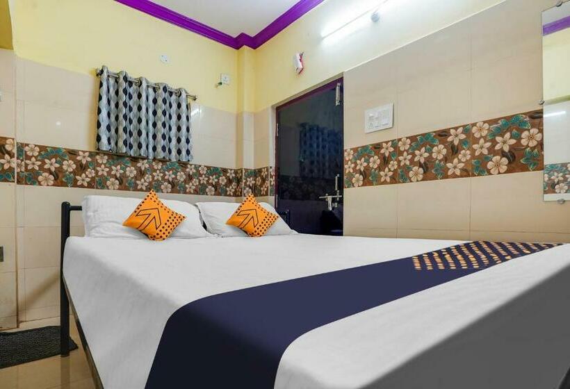 בית מלון כפרי Spot On New Royal Lodge