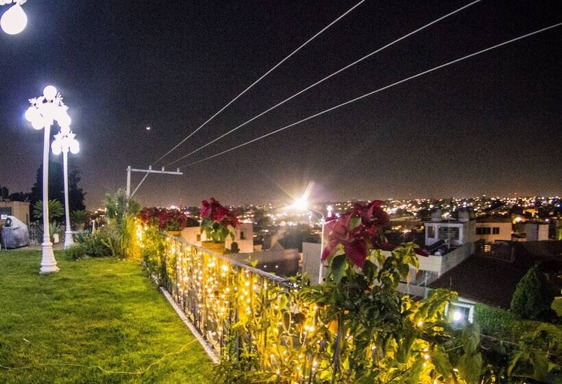 هتل Temático Casa Puebla