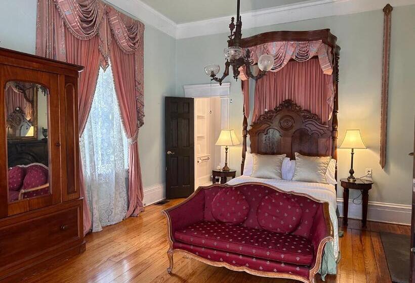 فندق The Inn At Cedar Grove