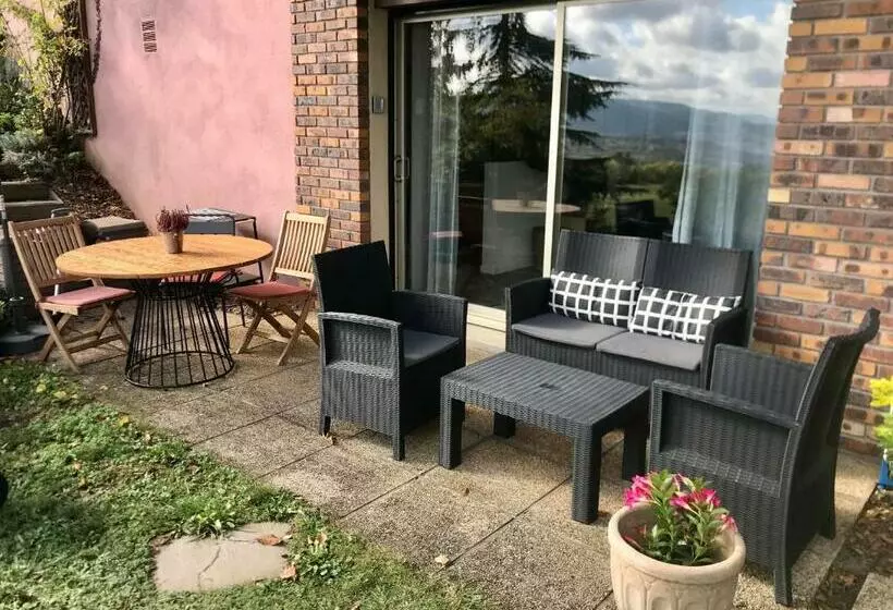 Majatalo Chez Isa, Loft 55m2, Jardin, Vue, Parking, Entrée Autonome