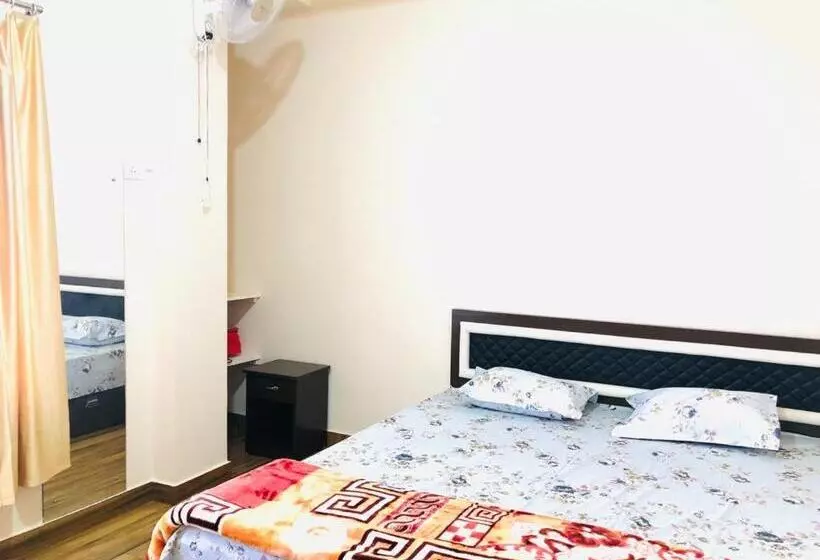 پانسیون Pine Hill Comfort Stay