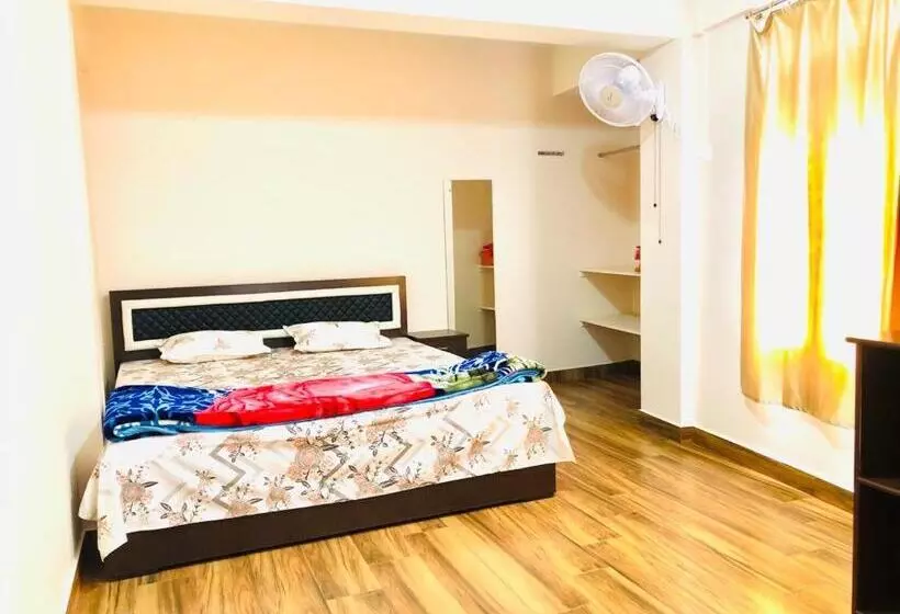 پانسیون Pine Hill Comfort Stay