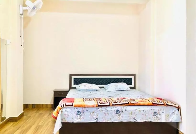 پانسیون Pine Hill Comfort Stay