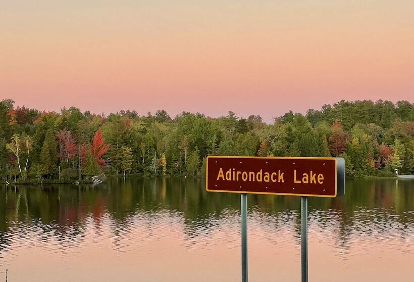 리조트 Adirondack Lake Cabins