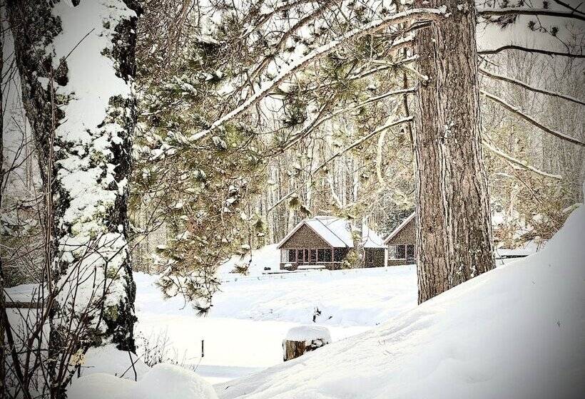 리조트 Adirondack Lake Cabins