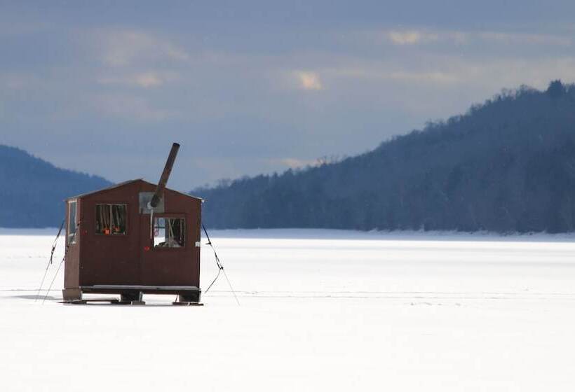 리조트 Adirondack Lake Cabins