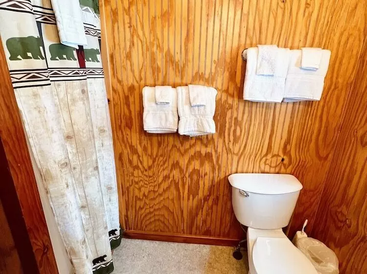 Lomakeskus Adirondack Lake Cabins