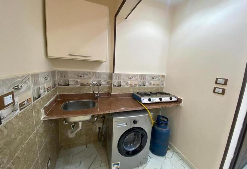 Studio Room 6th October