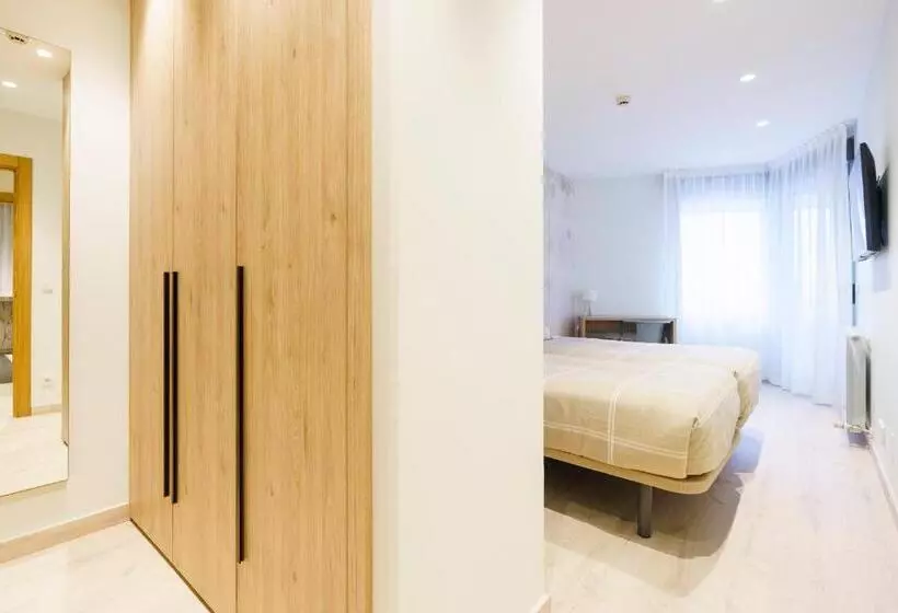 Aparthotel Salburua