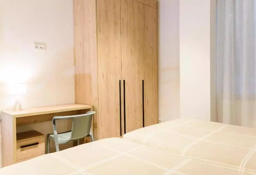 Aparthotel Salburua