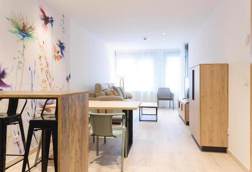 Aparthotel Salburua