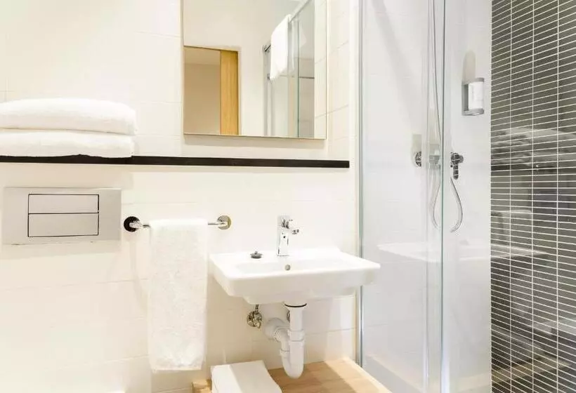 Aparthotel Salburua