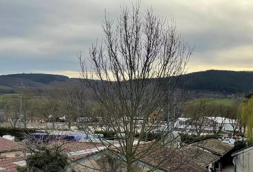 Aamiaismajoitus (B&B) La Porte Des Prés