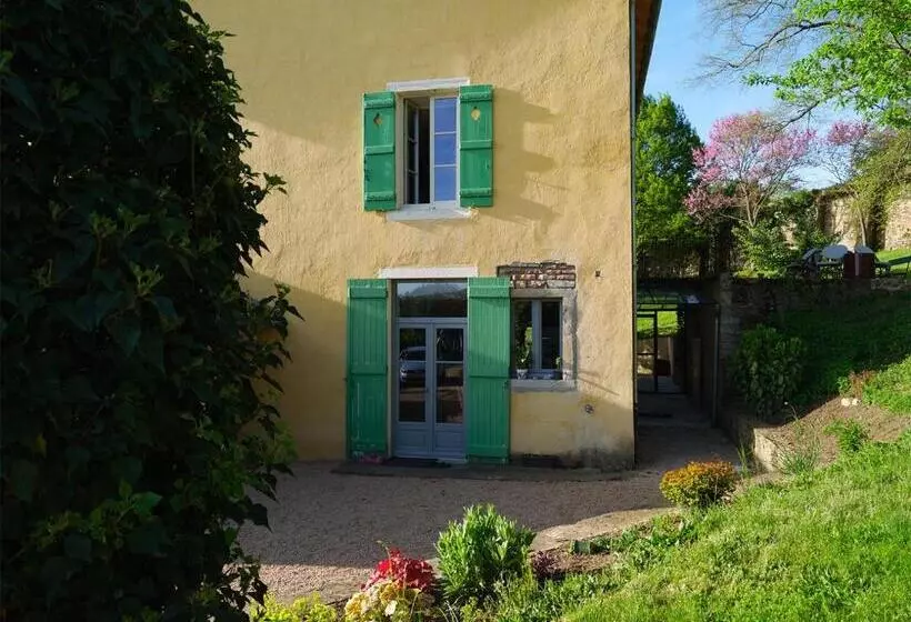 Aamiaismajoitus (B&B) La Porte Des Prés