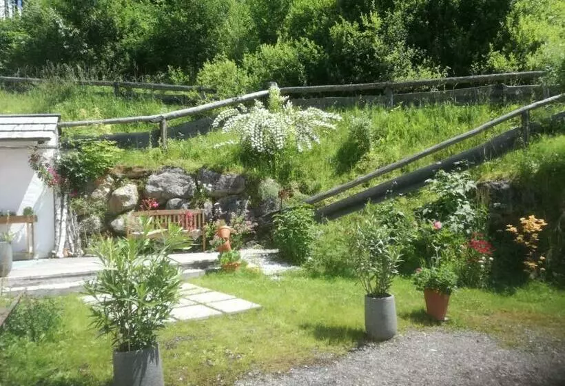 Aamiaismajoitus (B&B) Landhaus Gschmeidler