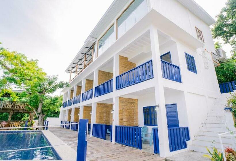 Bluewoods Seaside Resort