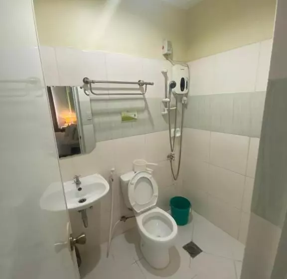 Bopempc Safari Hostel