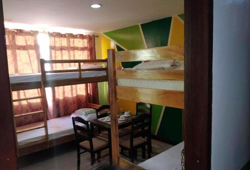 Bopempc Safari Hostel