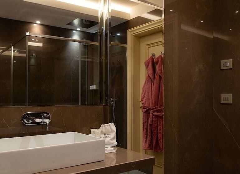 هتل Eight Venezia