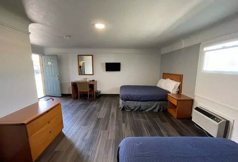 Holiday Motel