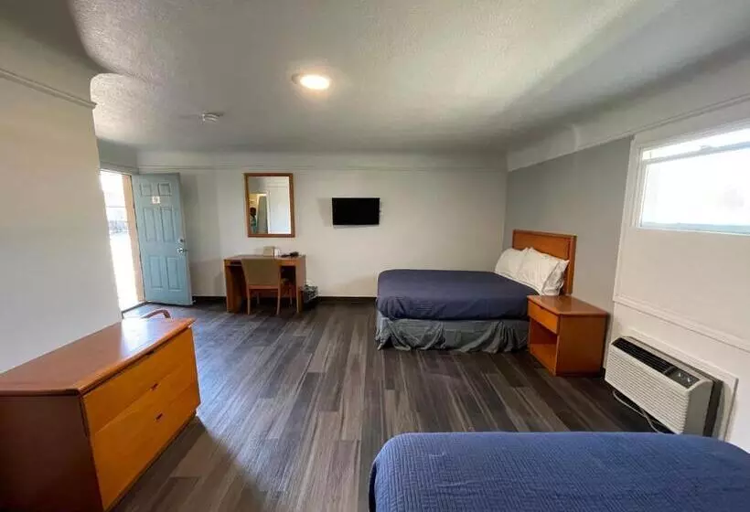 Holiday Motel