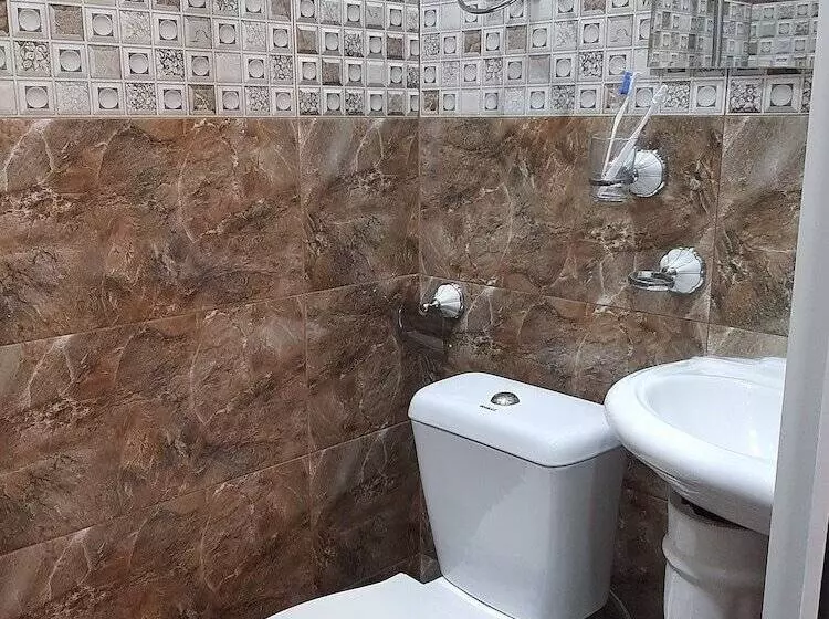 هتل Erebuni Plaza