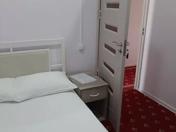 هتل Erebuni Plaza