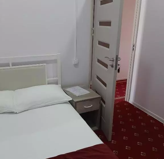 هتل Erebuni Plaza