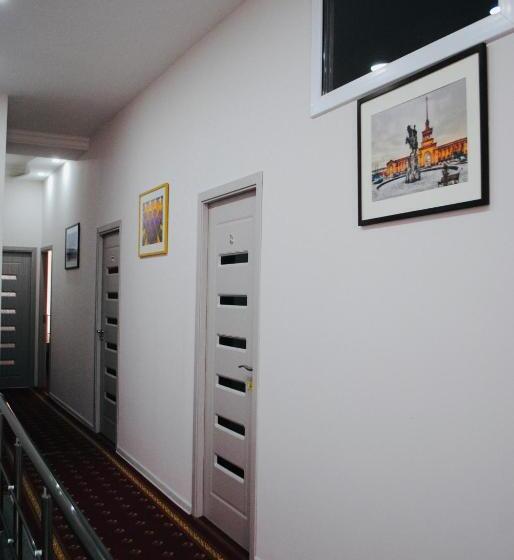 Hotel Erebuni Plaza